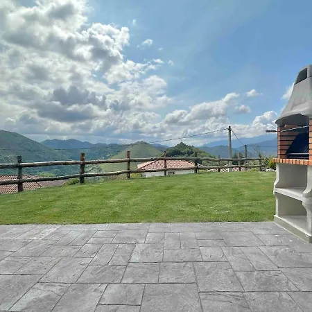 Casa vacanze Cangas De Onis Rural House With A Sunset View
