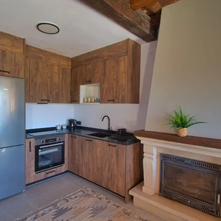 Cangas De Onis Rural House With A Sunset View