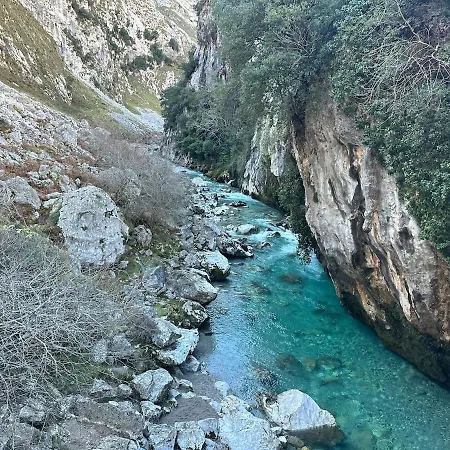 Cangas De Onis Rural House With A Sunset View Casa vacanze *