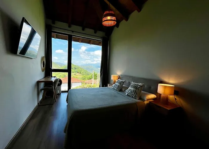 Дом отдыха Cangas De Onis Rural House With A Sunset View *