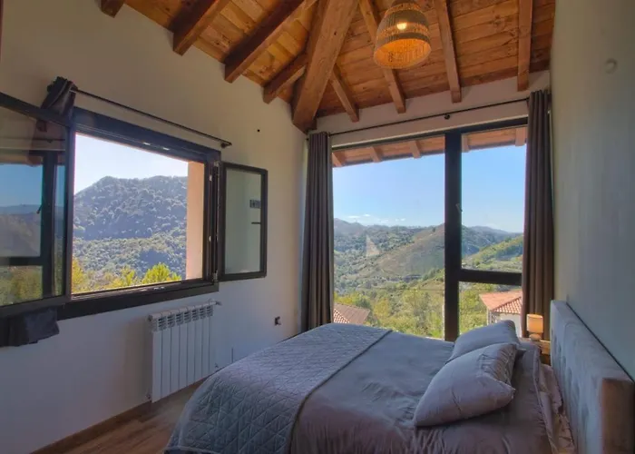 Дом отдыха Cangas De Onis Rural House With A Sunset View