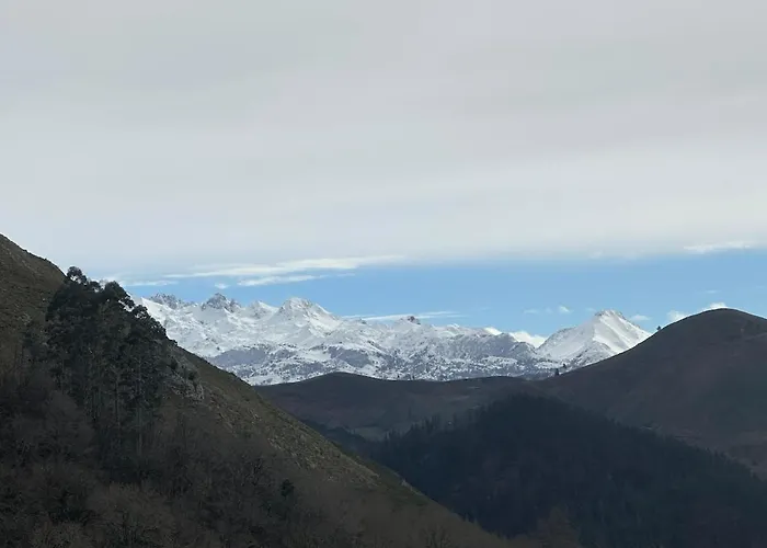 Cangas De Onis Rural House With A Sunset View Вилья