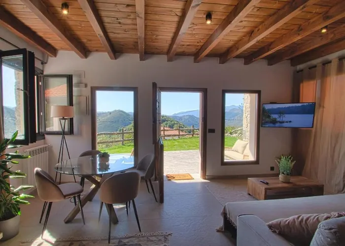 Cangas De Onis Rural House With A Sunset View Ferienhaus *