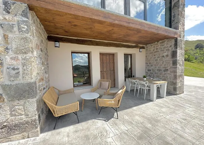 Дом отдыха Cangas De Onis Rural House With A Sunset View Вилья