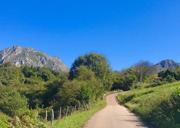 Cangas De Onis Rural House With A Sunset View * Villa