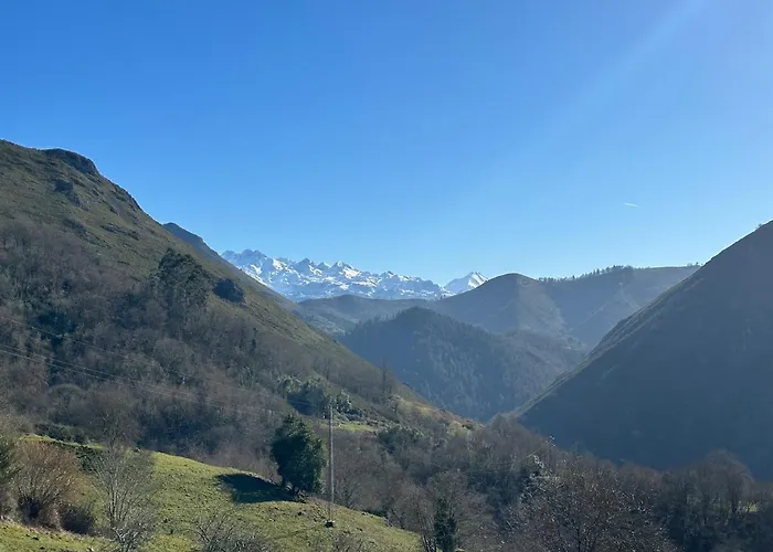 別荘 Cangas De Onis Rural House With A Sunset View Villa